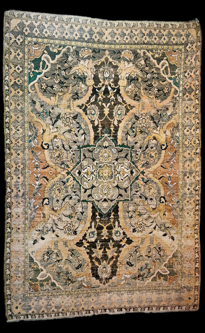 SILK CARPET WITH ARABESQUES, COLLECTION OF THE STAATLICHE MUSEEN, PREUSSISCHER KULTURBESITZ, BERLIN, GERMANY